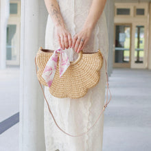 Load image into Gallery viewer, Marigold (Pale pink)