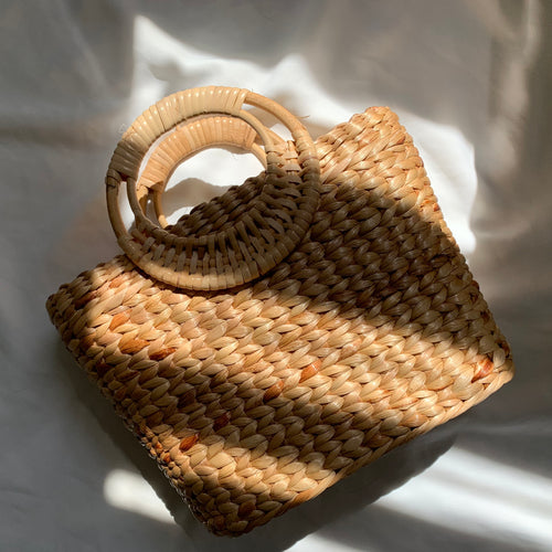 chic woven handbag for summer season 